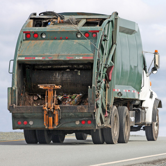 garbagetruck.jpg
